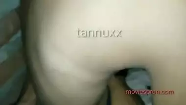 Amateur gal has her XXX cunny plowed with Desi cock in darkness