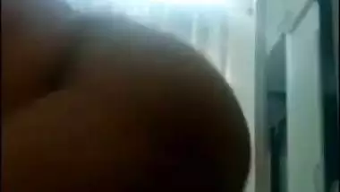 Cute Desi babe nude selfie