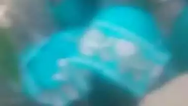 Young man exploits Desi aunty for oral XXX fun in outdoor MMS video