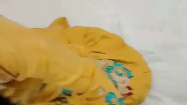 Indian auntie big ass fucking in doggy style