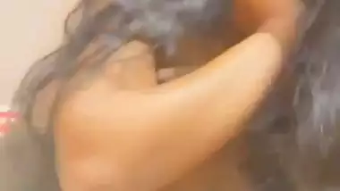 Skinny girlfriend blowjob to boyfriend wearing cap