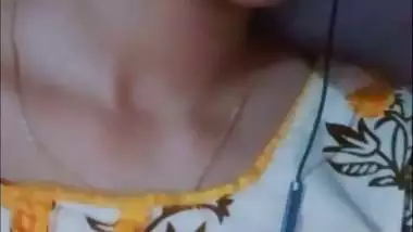 Cute Rajasthani GF showing nude boobs to boyfriend