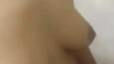 Today Exclusive- Hot Pak Girl Showing Her Boobs And Pussy