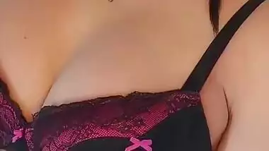 Desi Shamale Nude Show