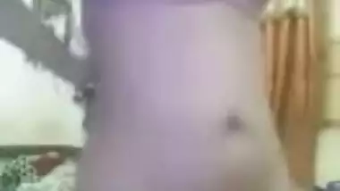 Sportsgirl from India does naughty exercises to look fit in sex video