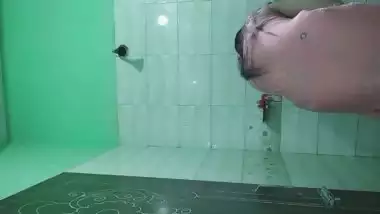 Indian girl after bath nude show for boyfriend