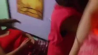 Ladies r having fun