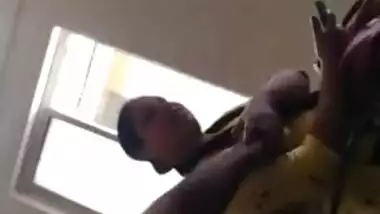 XXX man puts hand in Desi MILF's sari and paws boobs in MMS porn