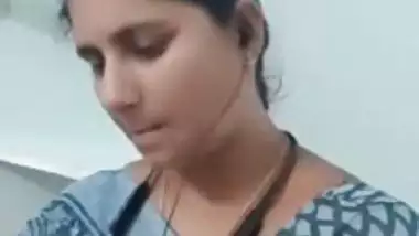 Shy bhabhi flashes boobs on private cam nude show