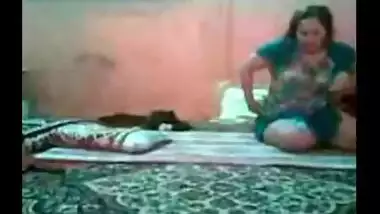 Indian aunty sex episode of Sophia enjoying desi chudai with PG boy