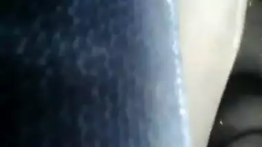 Man touches hairy pussy of the Indian girlfriend in the car filming it on camera