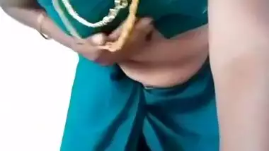 Swetha Tamil Wife Saree Strip Nude Video - Big Naturals