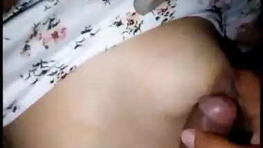 DESI GIRL WANTS CUMSHOT ON BOOBS