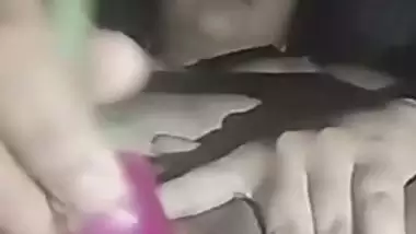 Big brinjal piercing pussy of horny desi girlfriend