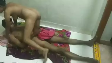 Desi Couple home porn clip online