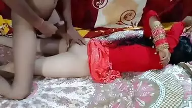 Bihari desi maid ki salwar kurte mai bur chudai ka mms