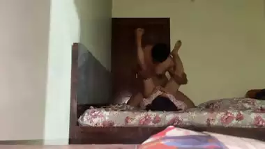 Desi GF fucked hard in hotel room viral MMS