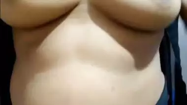 Hindi bhabhi in saree private cam naked show Arini Arora