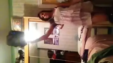 Indian College Girl Erotic Dance – Movies