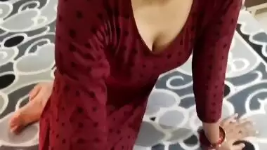 Desi Indian Stepmom Teaches Stepson How To Satisfying Her Gf In Hindi Dirty Talk Xxx Video In Hindi Audio Saarabhabhi6