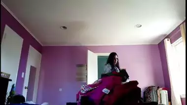 Spying on matured desi aunty dressing in bedroom