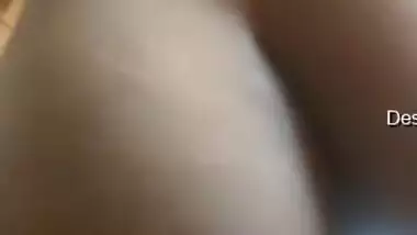 Desi Village Girl Shows Her Boobs And Pussy Part 1