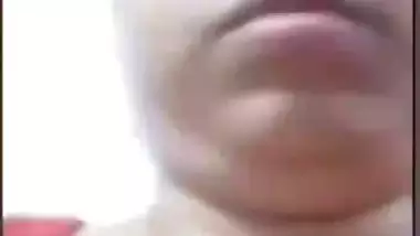 Sexy bhabhi nude breasts showing on video call