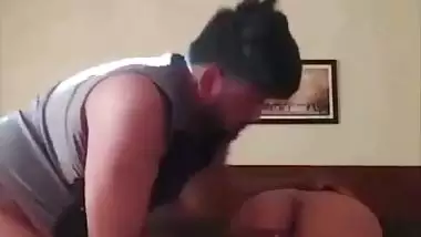 Indian sex MMS of a lover banging his slim GF in bed