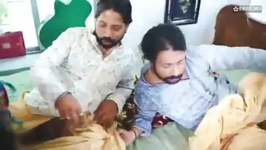 Desi Tharki Indian Jamindar Brothers Share their Four wives at the same Time For Real GangBang ( Hindi Audio )