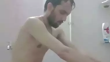 Desi couple fucking xxx in bathroom under shower