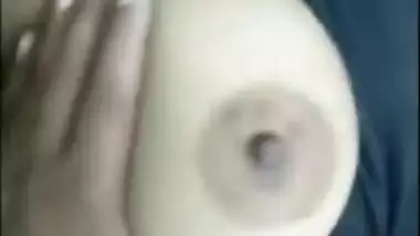 Man begins sex with chubby Desi GF by touching her tits and XXX muff